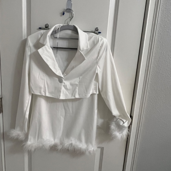 White set - Picture 6 of 6